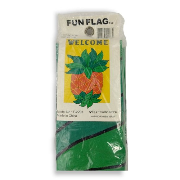 Fun Flag Welcome Pineapple Nylon Garden Flag 28 x 40 inches Vintage in package - Picture 1 of 4